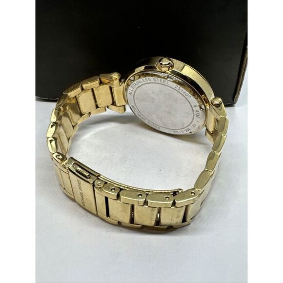 Michael Kors Parker MK5784 Women\'s Gold Stainless Steel Analog Dial Watch JNA218